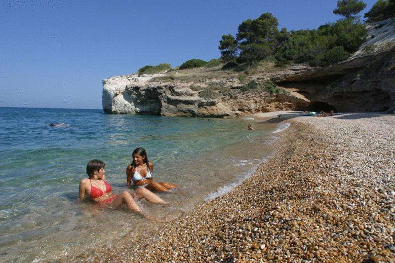 ホテル Baia Di Campi ヴィエステ エクステリア 写真