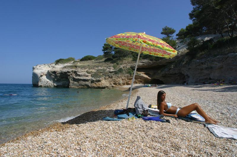 ホテル Baia Di Campi ヴィエステ エクステリア 写真