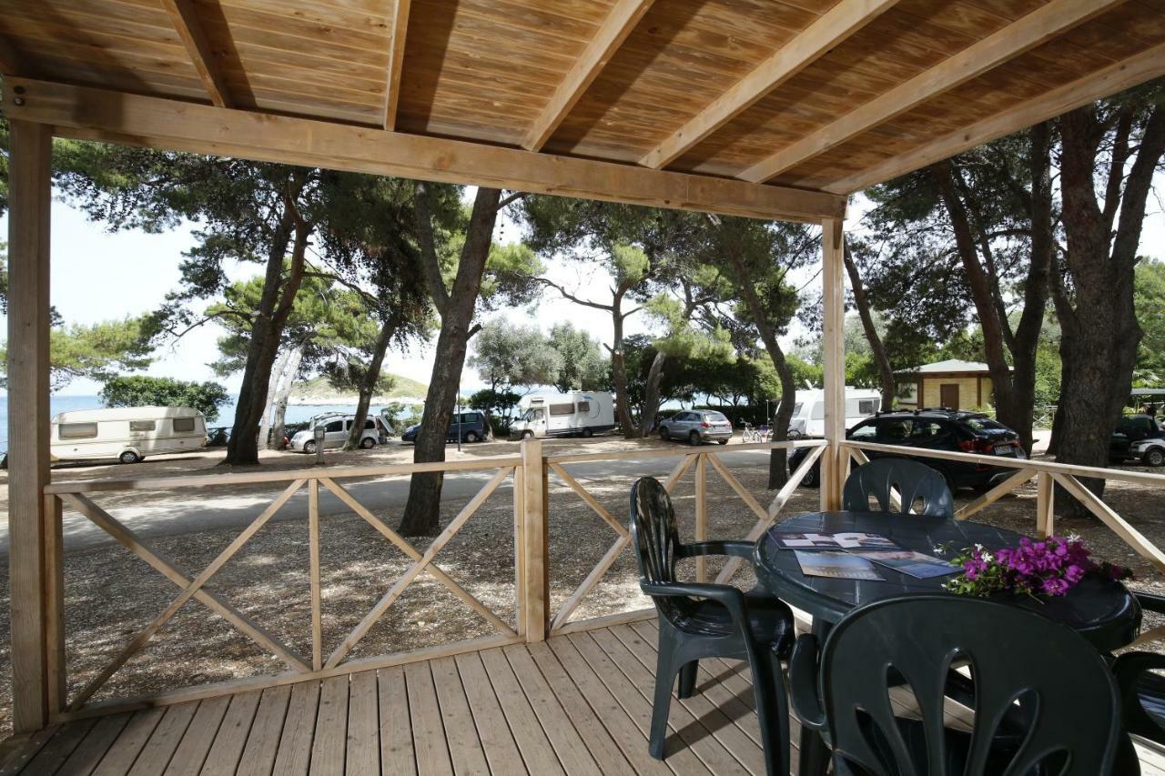 ホテル Baia Di Campi ヴィエステ エクステリア 写真